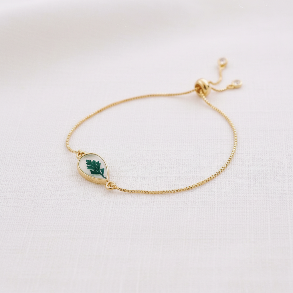 Geometric Botanical Leaf Slider Bracelet, Preserved Dried Flower Jewelry, Adjustable Nature Inspired Bracelet