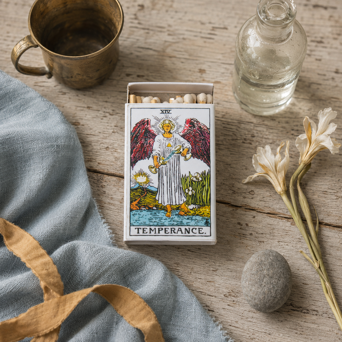 Mystery Tarot Card Matchbox, Surprise Tarot-Inspired Matchbox, Witchy Gift for Candle Lovers, Unique Spiritual Home Décor