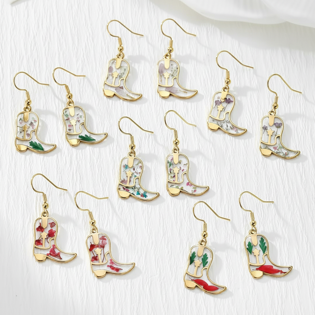 Dried Flower Cowboy Boot Dangle Earrings, Western Floral Earrings, Botanical Resin Jewelry, Cowgirl Gift for Her