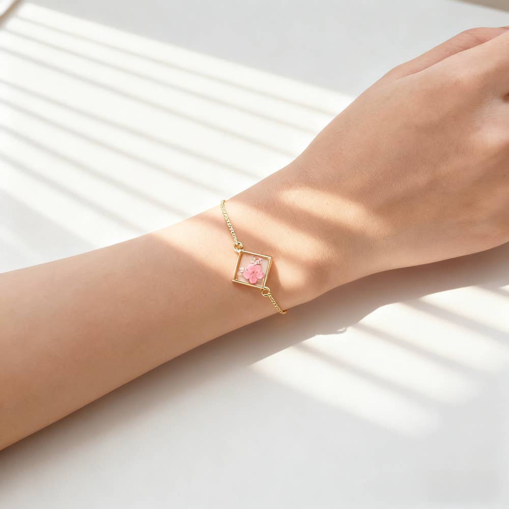 Pink Dried Flower Slider Bracelet, Geometric Botanical Jewelry, Preserved Floral Adjustable Bracelet