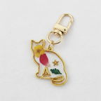 Cat Shaped Botanical Keychain, Preserved Floral Resin Charm, Nature Inspired Gift for Cat Lovers