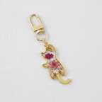Cat Shaped Botanical Keychain, Preserved Floral Resin Charm, Nature Inspired Gift for Cat Lovers
