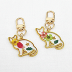 Cat Shaped Botanical Keychain, Preserved Floral Resin Charm, Nature Inspired Gift for Cat Lovers